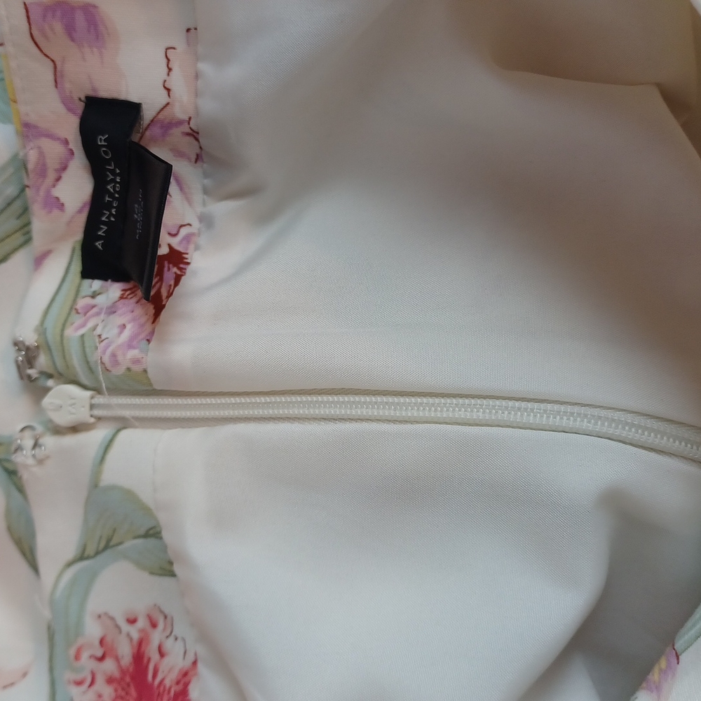 Ann Taylor Floral Print Skirt - Picture 10 of 10